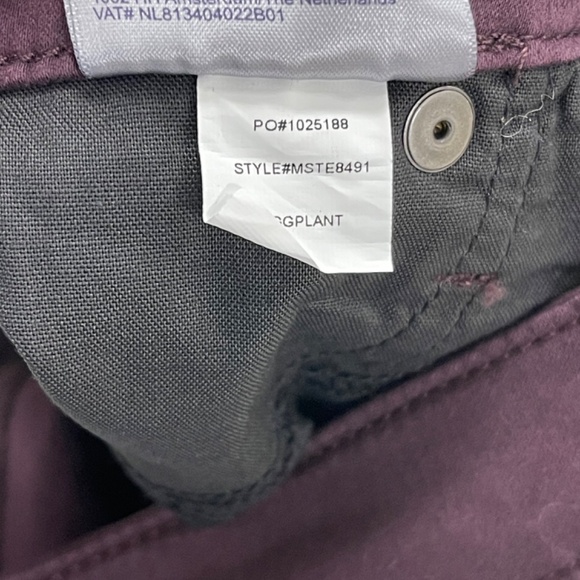 NYDJ Relaxed Flare Stretch Sateen Jeans - Eggplant - Size 12 - NWT - Picture 6 of 9